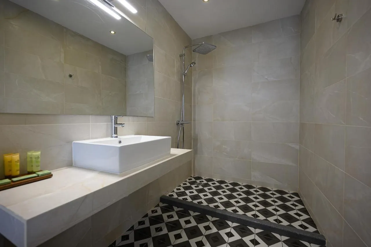 Ji Hotel Sozopol