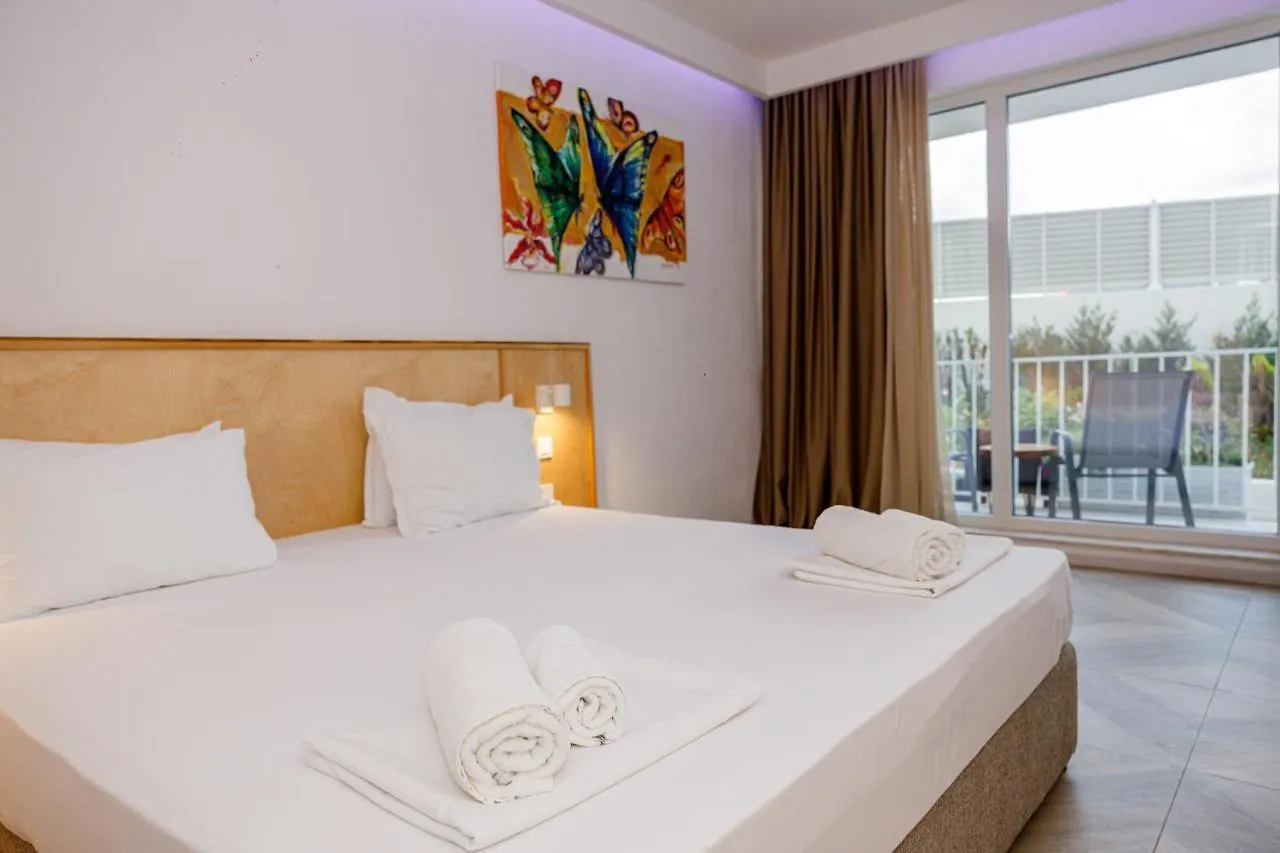 Ji Hotel Sozopol