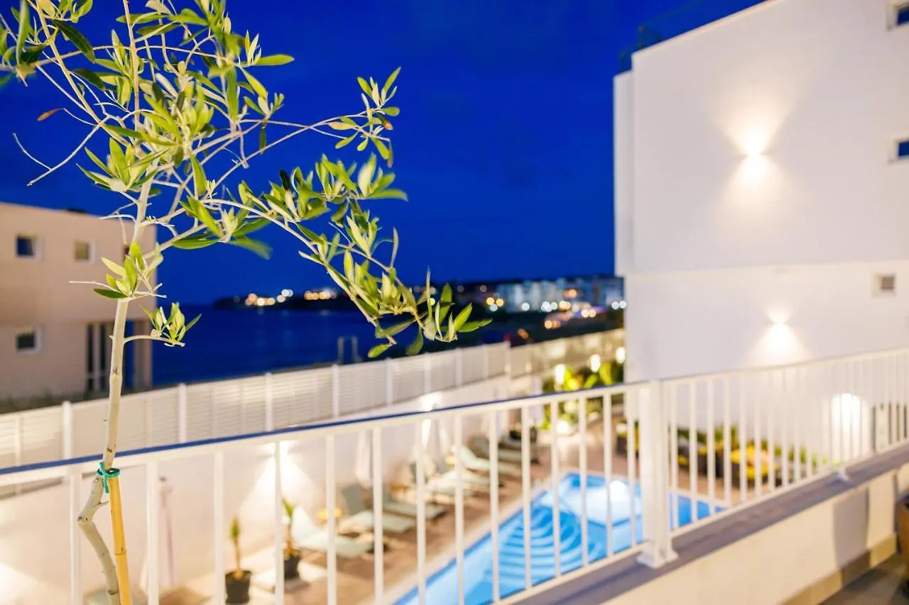 Ji Hotel Sozopol 3*,