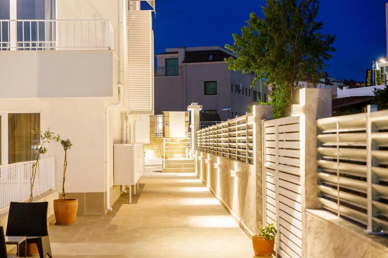Ji Hotel Sozopol 3*,  Bulgaria