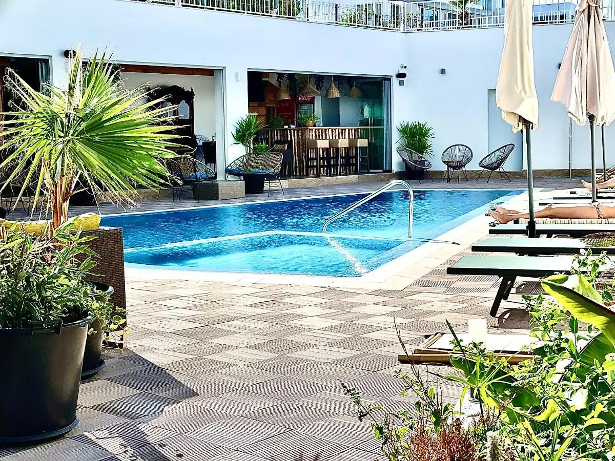 Ji Hotel ソゾポル